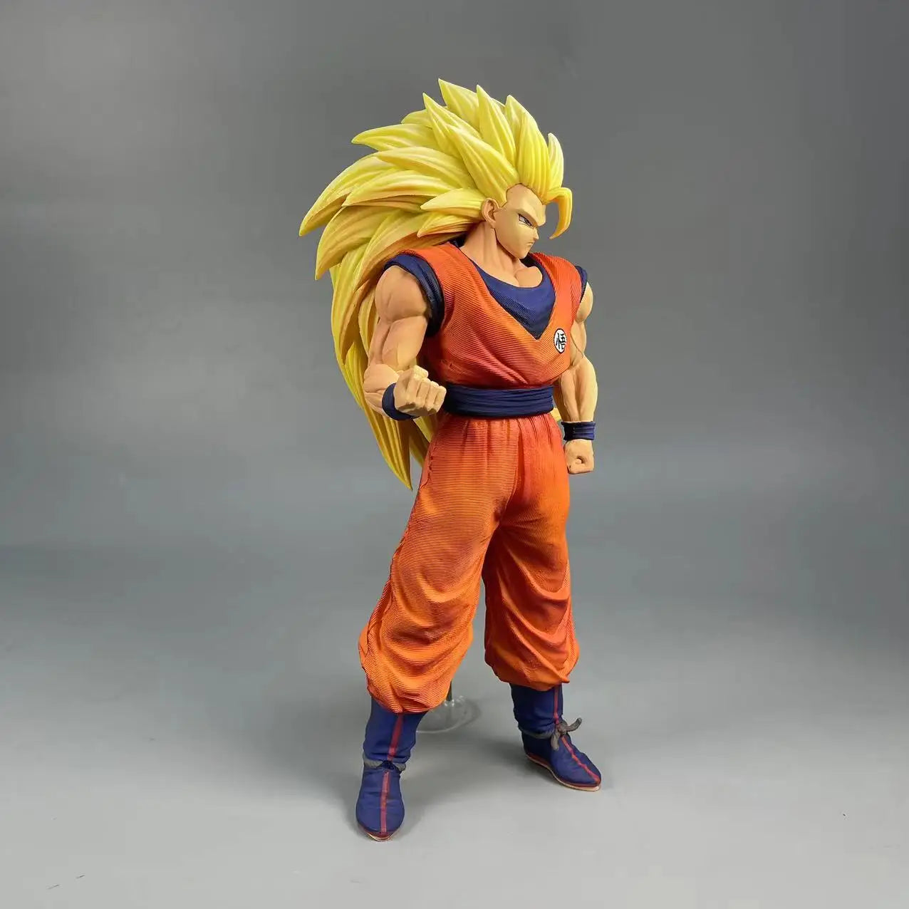Boneco do Goku Super Saiyan 3