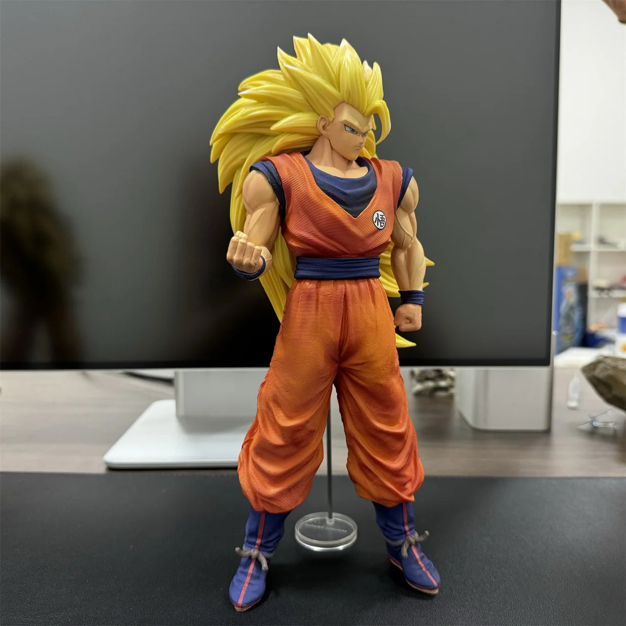 Boneco do Goku Super Saiyan 3